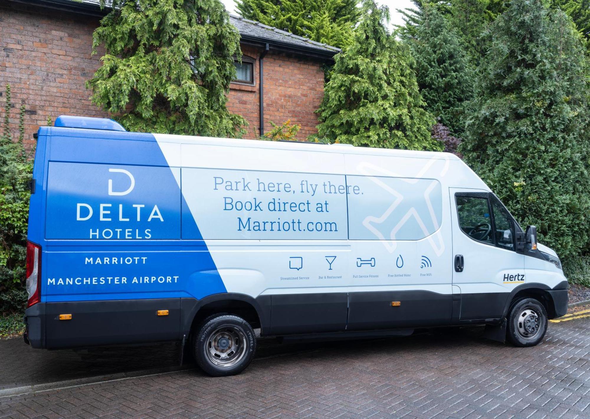 Delta Hotels By Marriott Manchester Airport Hale (Greater Manchester) Exterior foto