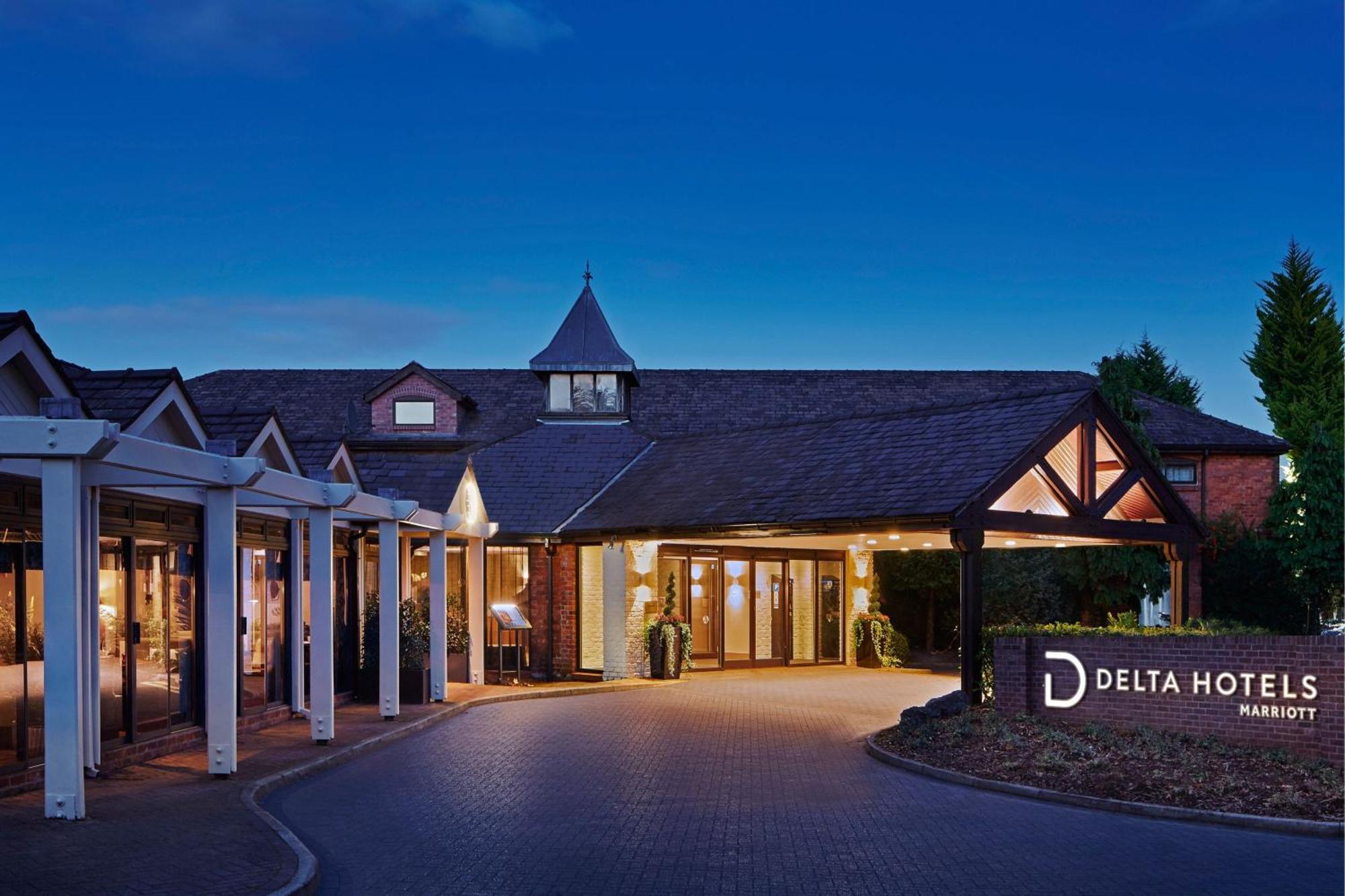 Delta Hotels By Marriott Manchester Airport Hale (Greater Manchester) Exterior foto