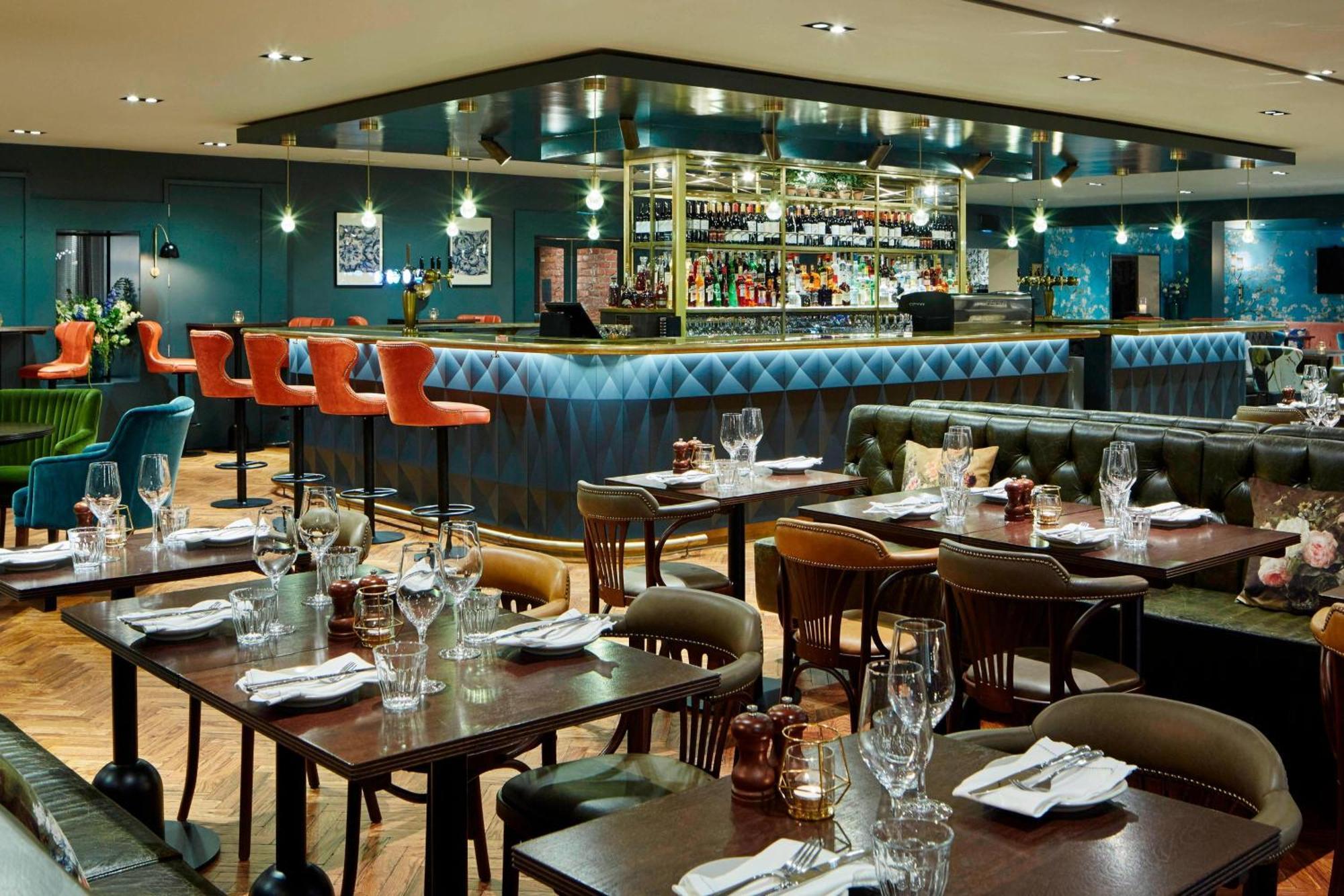 Delta Hotels By Marriott Manchester Airport Hale (Greater Manchester) Exterior foto