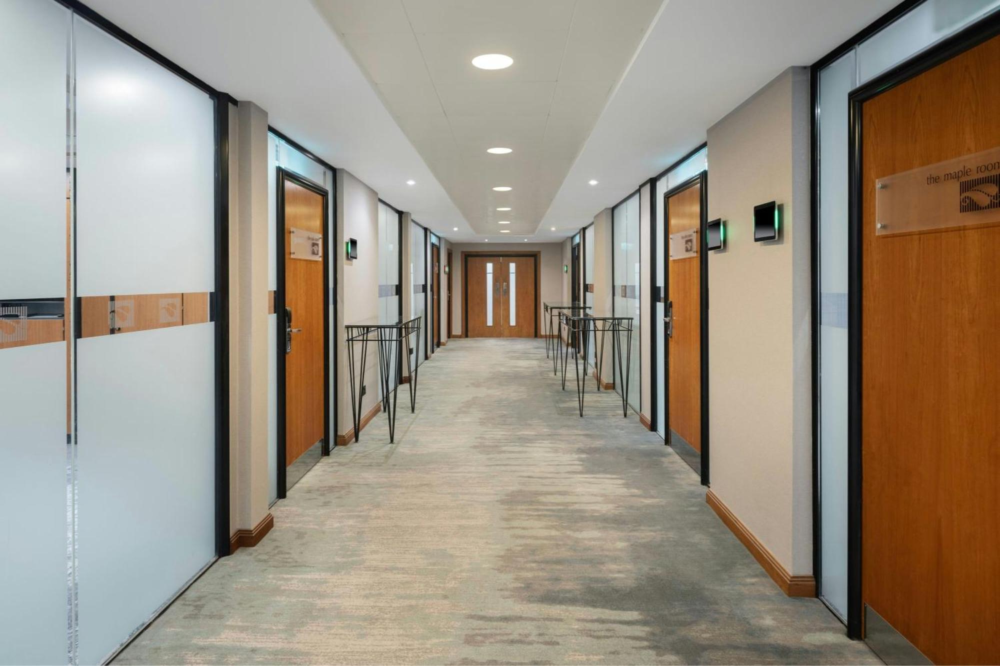 Delta Hotels By Marriott Manchester Airport Hale (Greater Manchester) Exterior foto